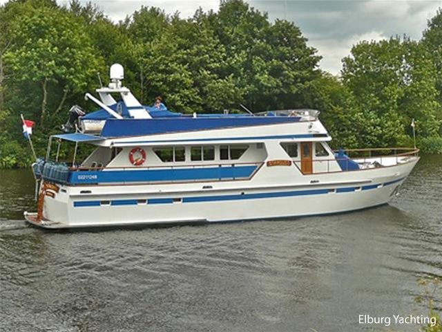 Displacement 65Ft Motoryacht + 2x spudpaal